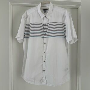DKNY short sleeve casual men’s shirt. Brand new without tags. L